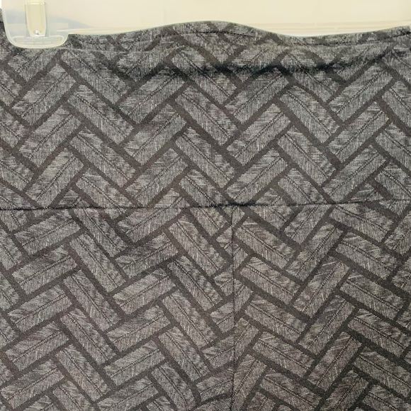 RITCHI Black Geometric Pattern Jeggings - Size XS/SM - Picture 5 of 6